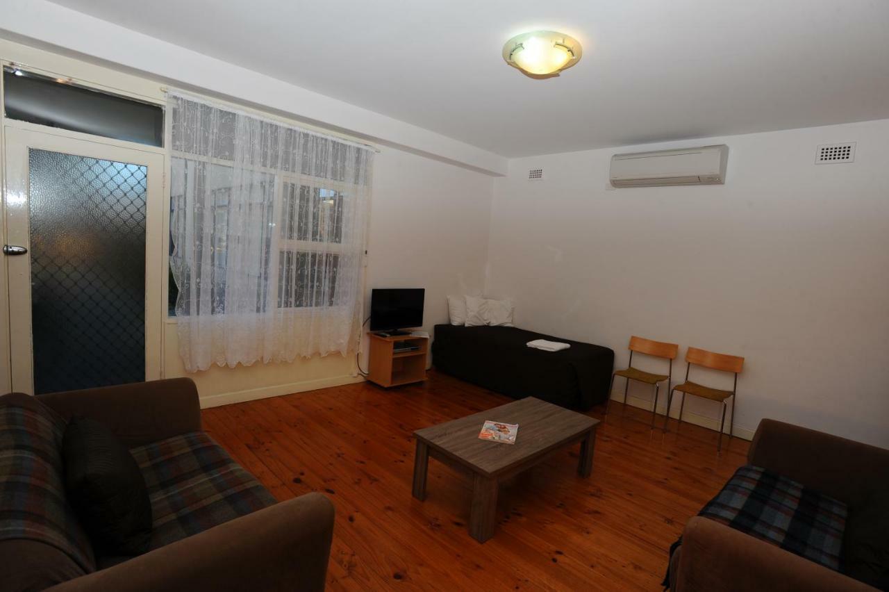 Glenelg Holiday Apartments-Ellis Adelaïde Extérieur photo