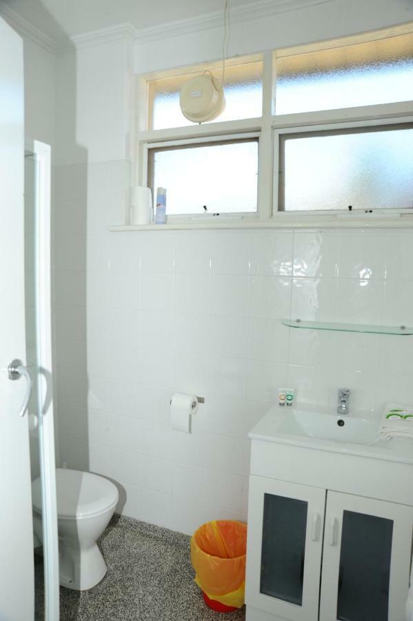 Glenelg Holiday Apartments-Ellis Adelaïde Extérieur photo
